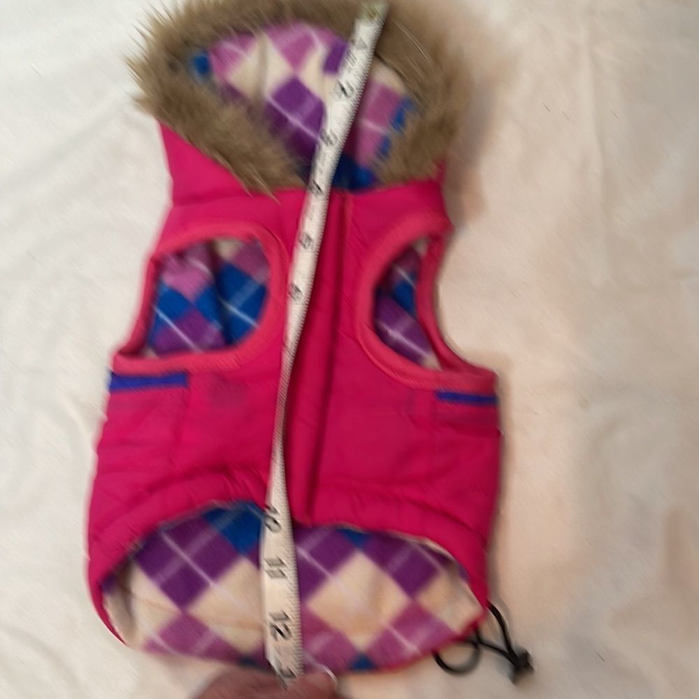 Dog Quilted Fleece Jacket. - Picture 8 of 9